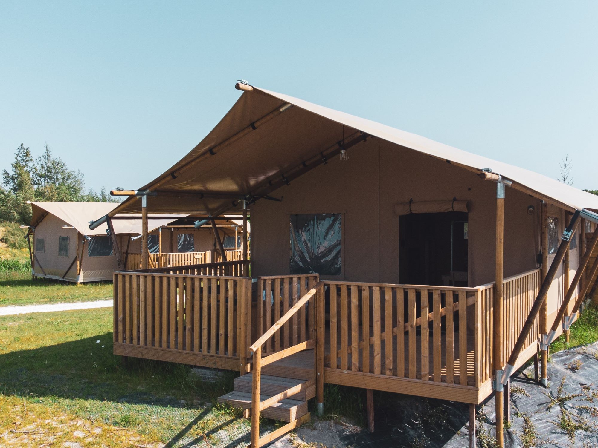 Safarilodge gazelle veranda buiten 1